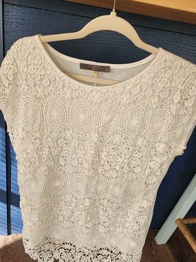 Essentials by Milano Cream Lace Crochet Short Sleeve Tunic